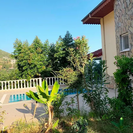 Zirve 2 Private Pools Алания